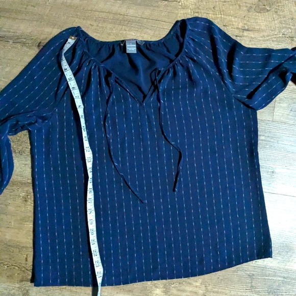 Olivia & Martin Women's Blouse, Size Large - Picture 3 of 6